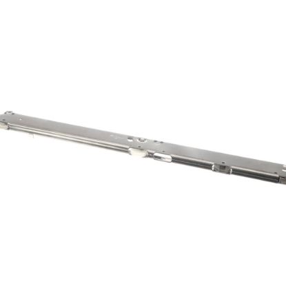 Picture of Beverage Air Middle Assembly W/roller Rh Item#83435 Wtrcs Part# 412-040D-06