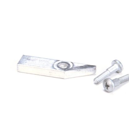 Picture of TRUE Door Latch W/screws Part# 872542