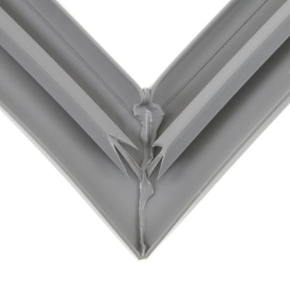 Picture of Traulsen Gasket Snap Asy 1/2 Dr G2/3 Part# SER-41222-00